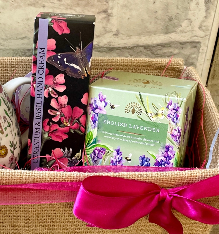 Pretty ‘NAN’ hamper, a perfect gift for nan!