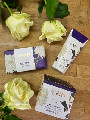 RHS the flower show collection gift trio.