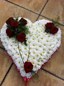 Based Heart with Red Roses Spray