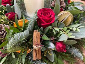 Christmas hurricane lamp table decoration with candle, 35cm diameter.